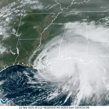 Файл: Ураган Салли приближается к побережью Мексиканского залива днем ​​15 сентября.