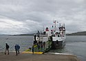 Un transbordeur de Calmac Ferry arrivant à Iona