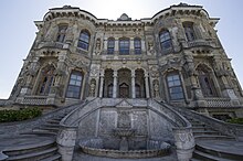 Küçüksu Palace seen from the Bosphorus