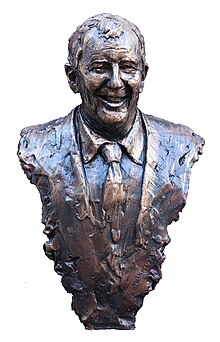 Life-size bronze statue of John Singleton by sculptor Linda Klarfeld Klarfeld Advertising JOHN SINGLETON.jpg