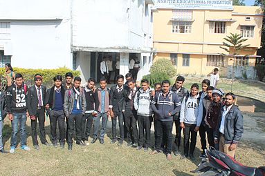 Group Photos of the students and trainers.