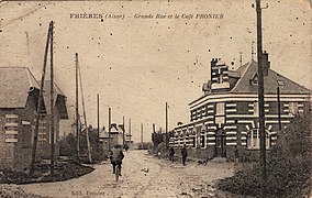 La Grande Rue et le Café Pronier-1928.