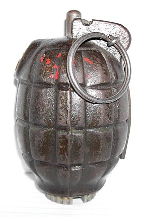 English: Mills bomb N°36, dating from 1940. Un...