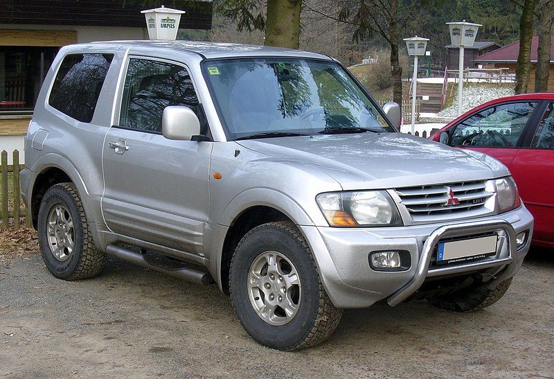 Archivo: Mitsubishi Pajero DI-D.jpg