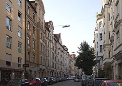 The Glockenbach district of Ludwigsvorstadt-Isarvorstadt in Munich, Germany Muenchen hanssachsstrasse.jpg