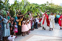 Palm Sunday in East Timor Palmsonntag in Osttimor 2019.jpg