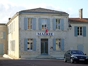 La mairie de Saint-Just-Luzac