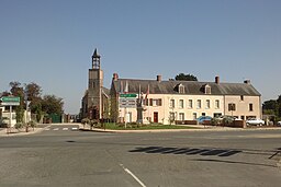 Saint-Jean-de-Daye - Place de l'église.jpg