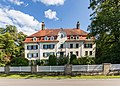 Ehemaliges Amtshaus des Reichsstifts Roggenburg, jetzt Schloss der Grafen Mirbach-Geldern