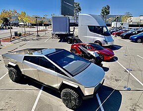 Tesla Cybertruck и другие модели Tesla