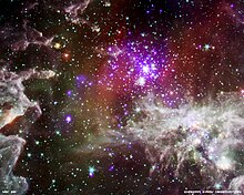 Složený snímek mlhoviny NGC 281
