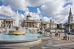 Trafalgar Square, Londýn 2. června - červen 2009.jpg