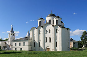 Cathédrale Saint-Nicolas sur la Cour de Iaroslav (Novgorod)