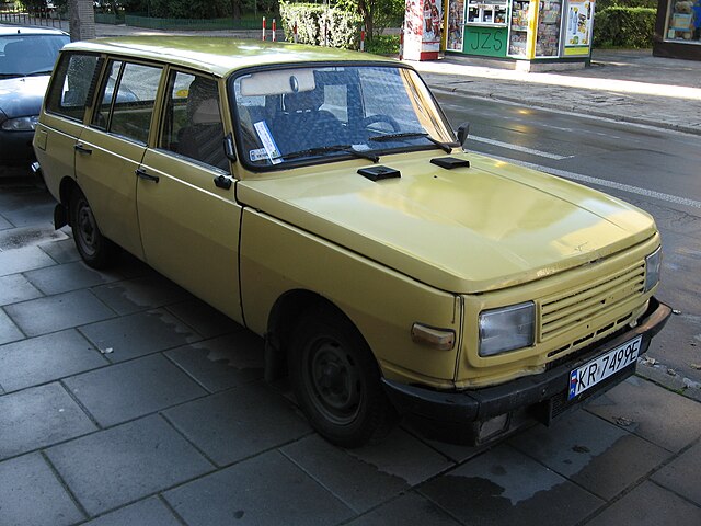 FileWartburg 353S Tourist in Krak wjpg