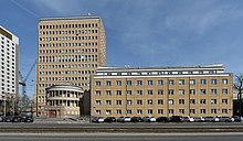 Budynek Ministerstwa Infrastruktury ul. Chalubinskiego 2017.jpg