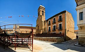 Largo da Igreja em Carcastillo