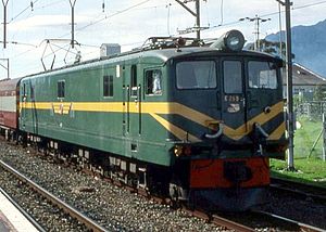 Lokomotive 4E E258 im Mai 1993