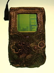 esta es la Game Boy cuya carcasa fue quemada