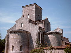 Exterior del oratorio de Germigny-des-Prés[13]​