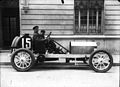 Lewis Strang co seu coche de carreiras no Gran Premio de Francia de 1908