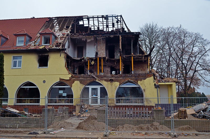 File:Nationalsozialistischer Untergrund - Explosion in Zwickau 2011 3 (aka).jpg