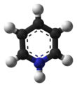 Model bola-dan-pasak kation piridinium