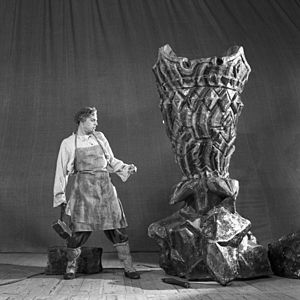 В балете «Сказ о каменном цветке» (1954)