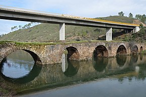 Ponte na Ladeira dos Envendos