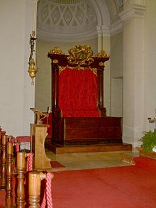 Throne of the Captain's-Regent inside the basilica San Marino tron kapitanow regentow.jpg