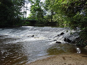 Le Lignon et un barrage à Sainte-Agathe-la-Bouteresse