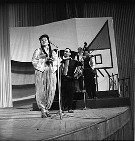 Мамула в 1962 году на съемке телешоу 