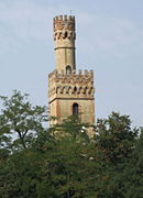 Tour du château dit « de la reine Margot ».