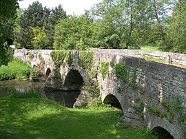 The old bridge in Juvigny-sur-Seulles