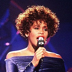 Whitney Houston esittämässä kappaletta ”Greatest Love of All” vuonna 1991.