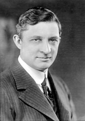 Willis Carrier, who is credited with building the first modern electrical air conditioning unit Willis Carrier 1915.jpg