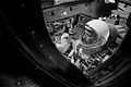Conrad (v popredí) a Gordon v kozmickej lodi Gemini 11 pred štartom