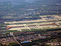 Vista aérea do aeroporto.