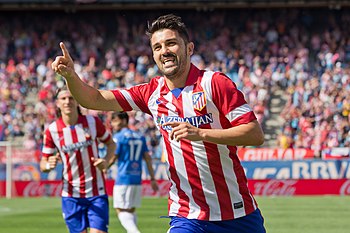 Španělský fotbalista David Villa slaví gól v dresu Atlética Madrid proti Almeríi, 14. září 2013