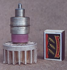 Triode tube type GS-9B; designed for use at radio frequencies up to 2000 MHz and rated for 300 watts anode power dissipation. The finned heat sink provides conduction of heat from anode to air stream. GS-9B.JPG