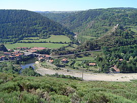 The Loire and the Château de Beaufort, in Goudet