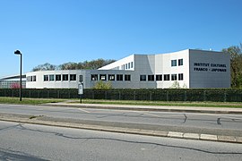 Institut culturel franco-japonais - École japonaise de Paris.