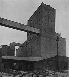 "The Million Bushel Elevator," Elevator A built in 1908 Northwestern Consolidated Elevator A.jpg