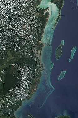 Спутниковый снимок Белиза 31 марта 2002.jpg