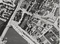 Luchtfoto van de tramremise (rechtsboven) vijf dagen voor de verwoesting in 1944