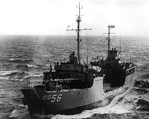 USS Noxubee (AOG-56) на ходу, около конца 1960-х годов (L45-209.06.02) .jpg