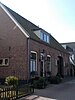 Onderdeel van een bouwblok van drie woningen