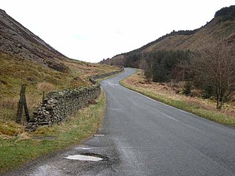 Die Straße auf den Whinlatter Pass von Westen aus