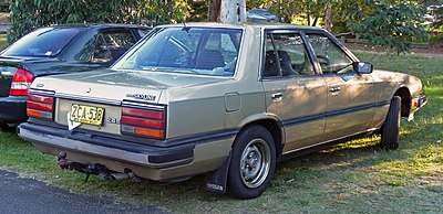 400px-1981-1983_Nissan_Skyline_%28R30%29_2.4E_sedan_02.jpg