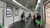 Interior kereta metro