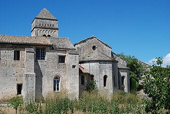 La tour et le chevet.